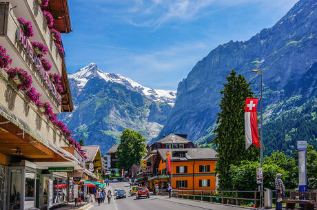 Alplerin Masalsı Coğrafyası İsviçre