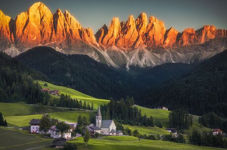 Alplerin Masalsı Coğrafyası İsviçre