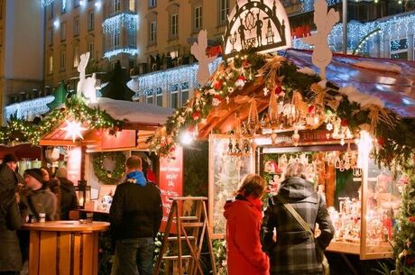 Romantik Yol’un Masalsı Bölgesi Alsace’da Noel Pazarları